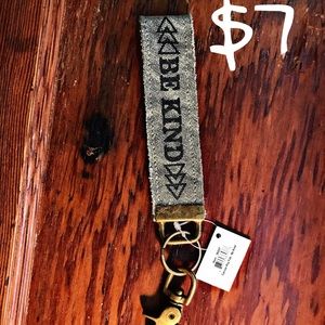 Be kind key chain